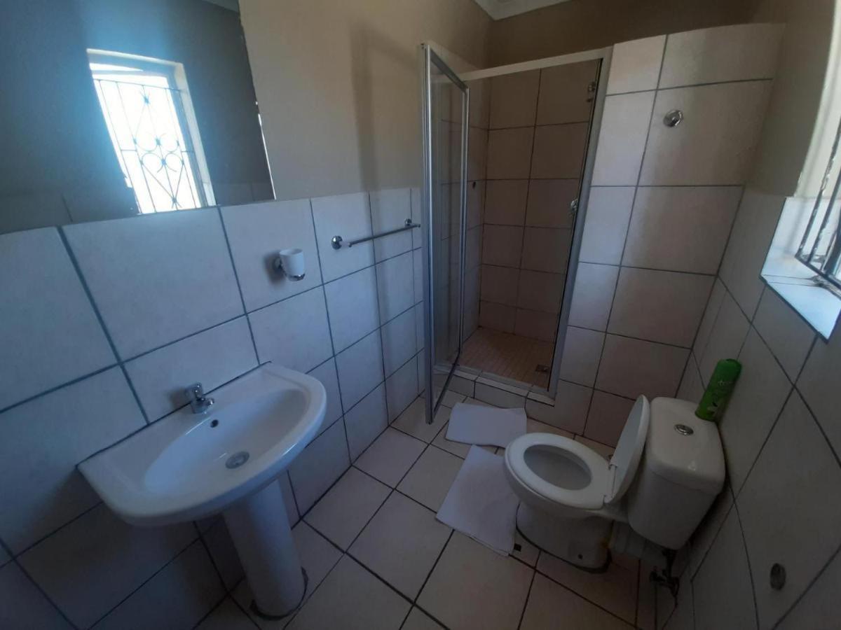 Bed and Breakfast Legae La Tshepo à Mogwase Extérieur photo
