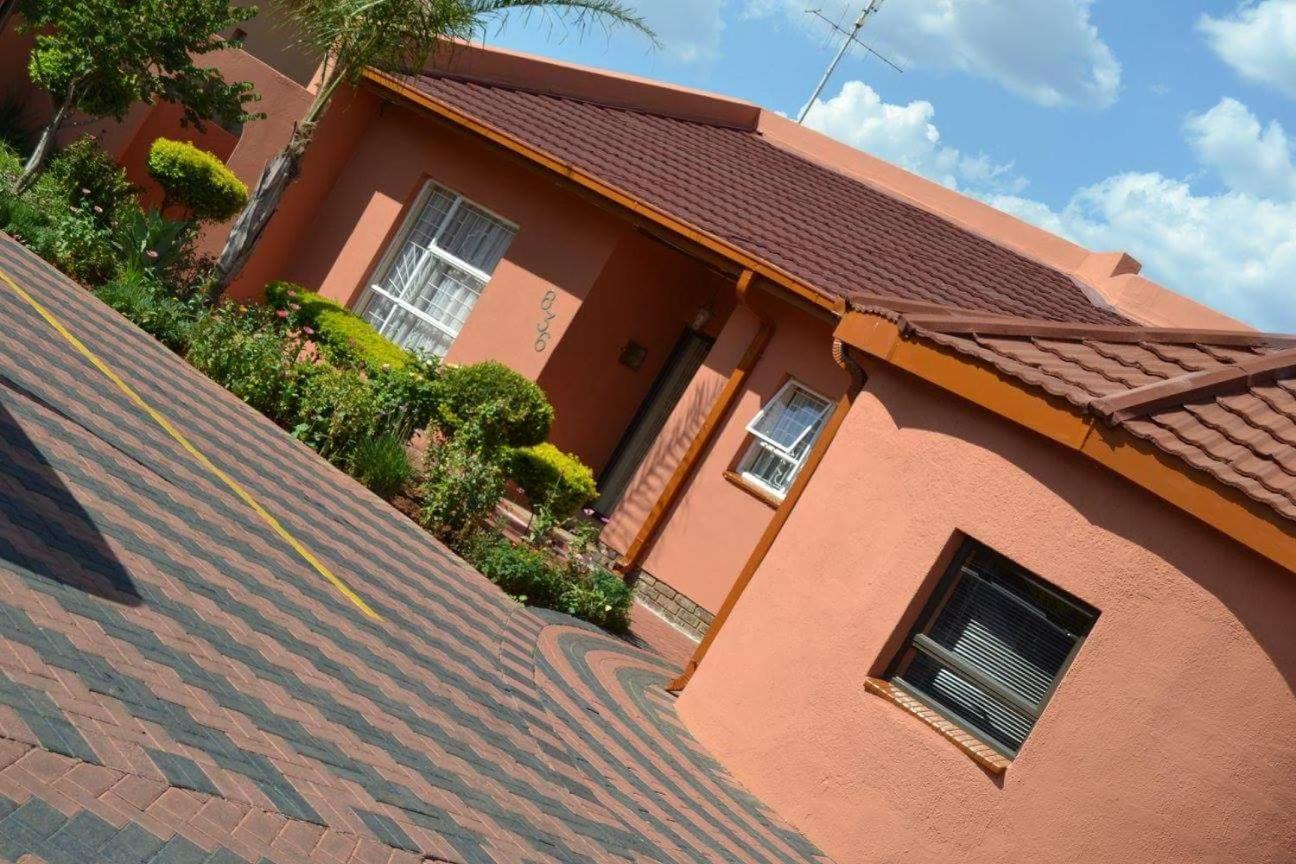 Bed and Breakfast Legae La Tshepo à Mogwase Extérieur photo