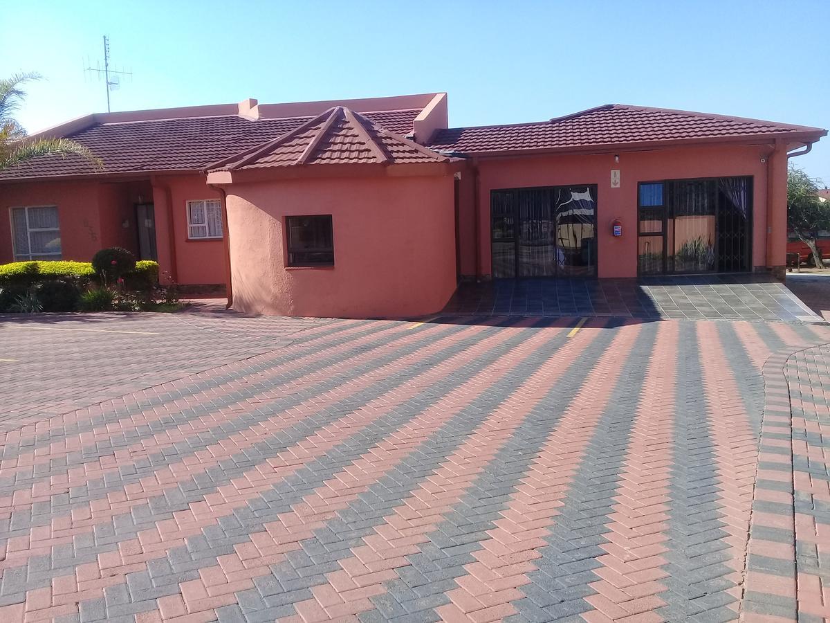 Bed and Breakfast Legae La Tshepo à Mogwase Extérieur photo